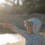 Little Dutch Kinder Sonnenbille Rund Meeresgrün – Bild 3