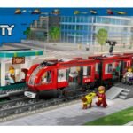 LEGO Strassenbahn mit Haltestelle